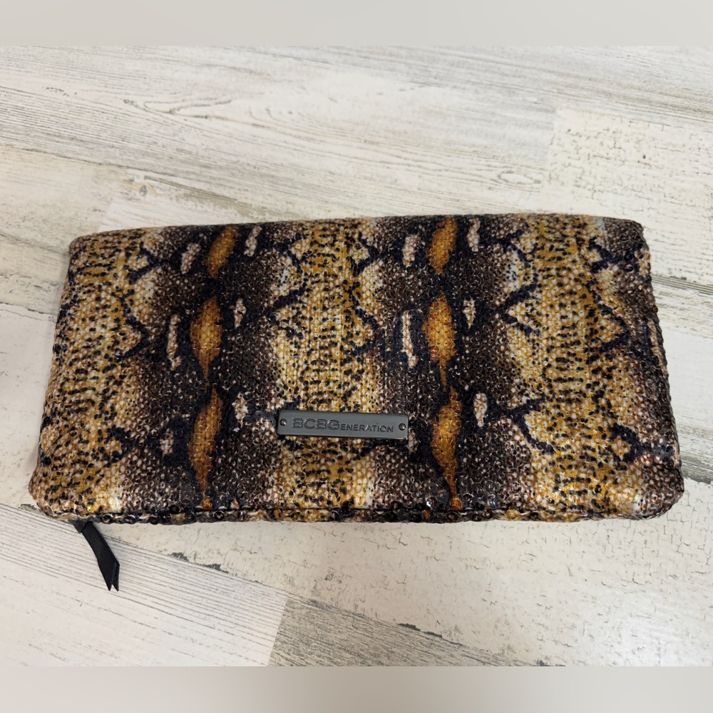 BCBGeneration Python‎ Snakeskin Allover Sequin Folding Pouch Clutch Purse Bag